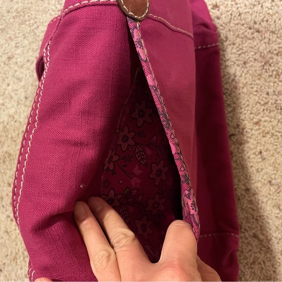 NWT Fossil Vintage Magenta Canvas Shoulder Bag - Picture 9 of 9